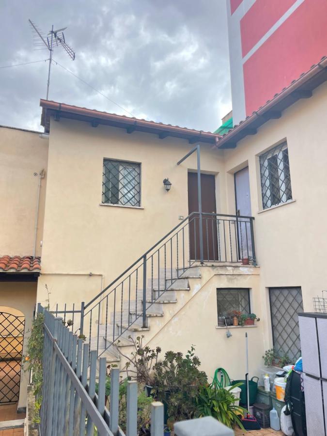Residenza Niutta- Roma Διαμέρισμα Εξωτερικό φωτογραφία